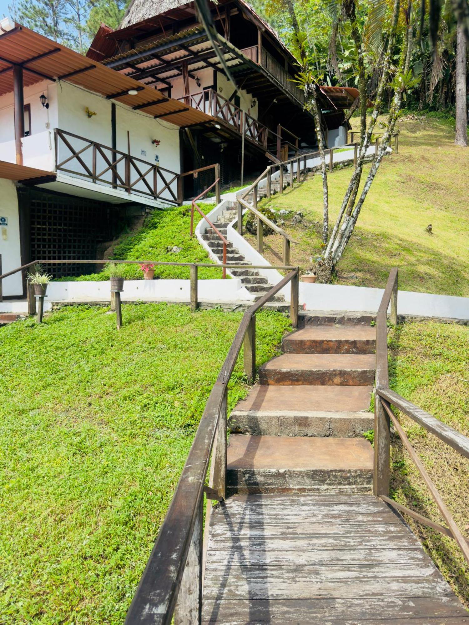 Ranchos De Chalia Panama Hotell Portobelo Exteriör bild