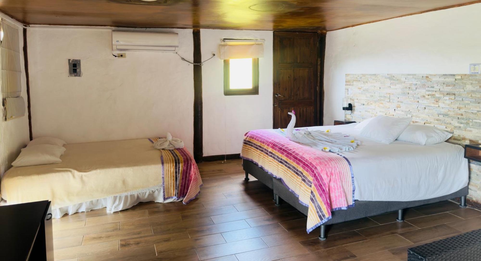 Ranchos De Chalia Panama Hotell Portobelo Exteriör bild