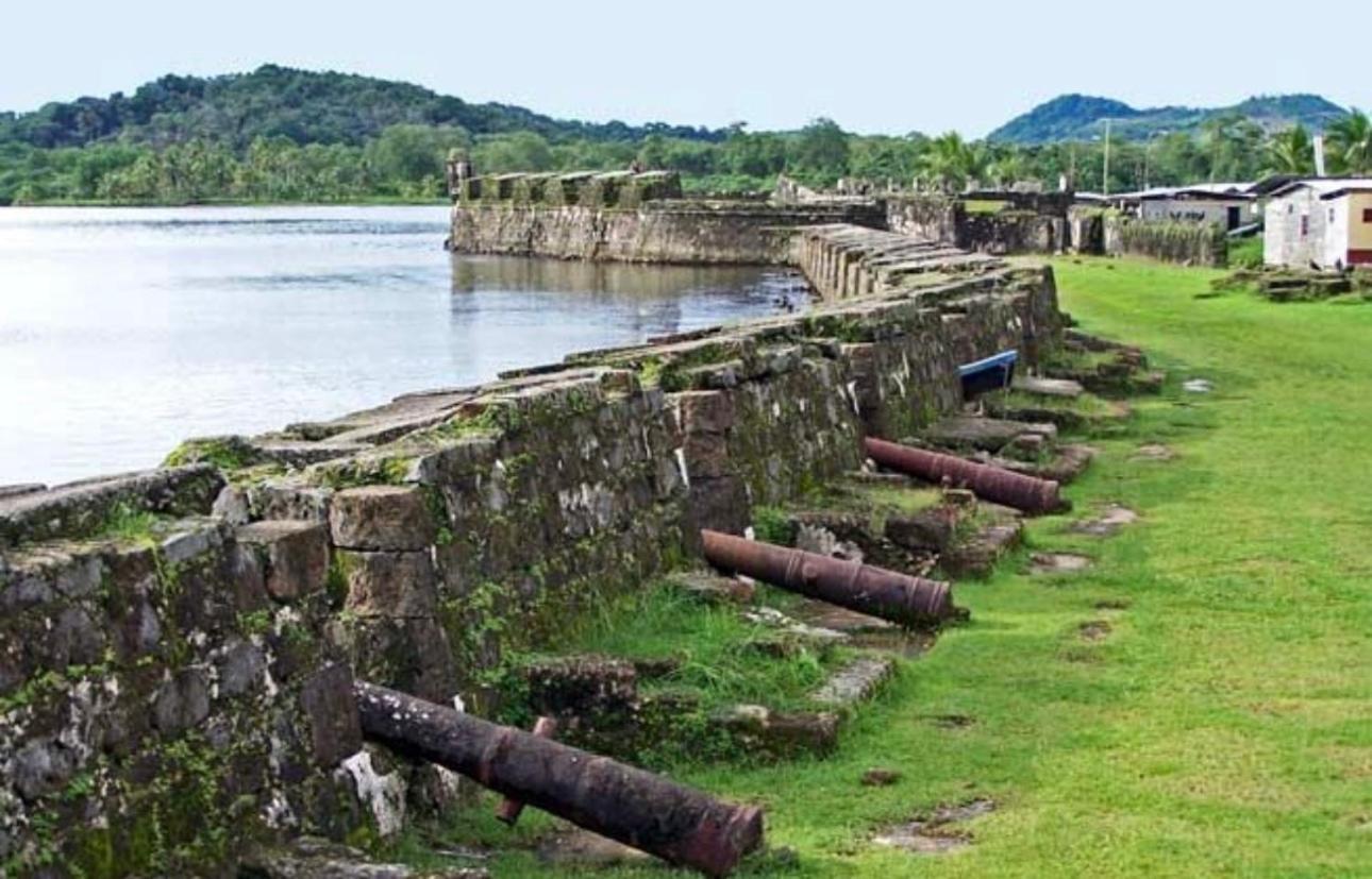 Ranchos De Chalia Panama Hotell Portobelo Exteriör bild